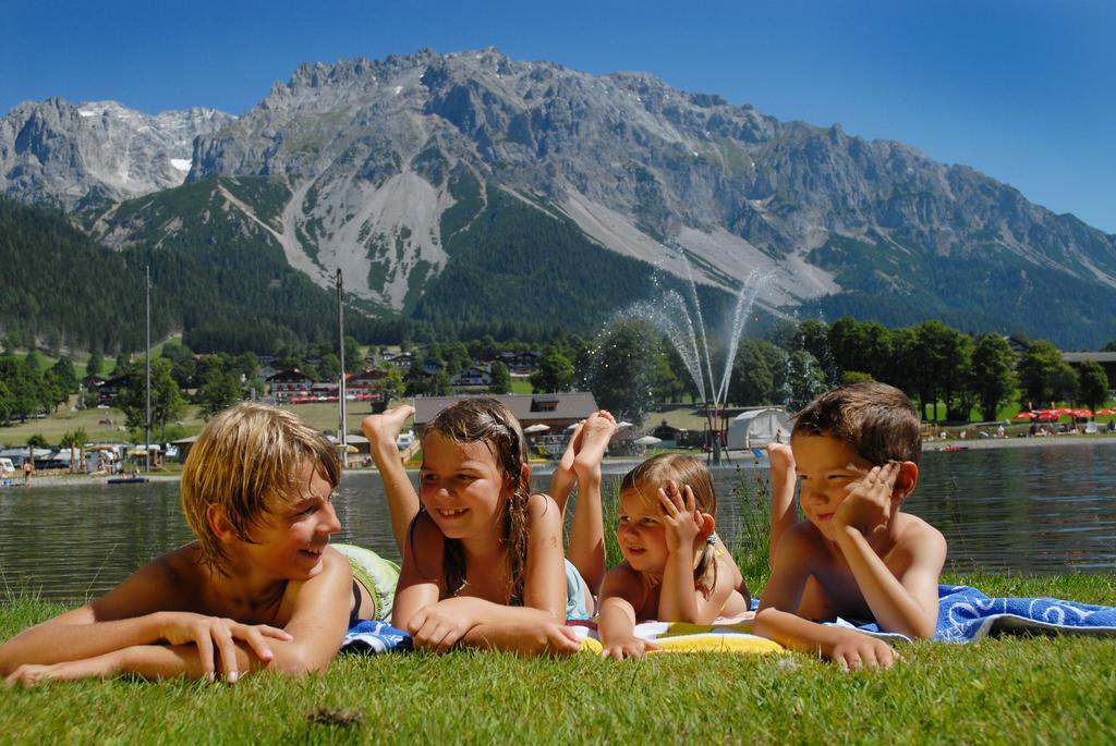 Bio-Holzhaus Und Landhaus Heimat รัมเซา อัม ดาคชไตน์ ภายนอก รูปภาพ